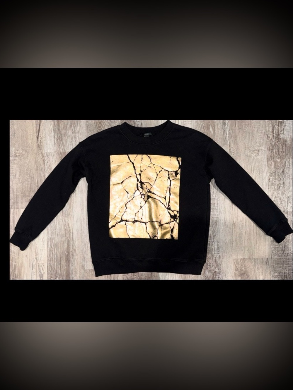 Women’s Forever 21 Black and Gold Streetwear Crewneck Sweater Size S